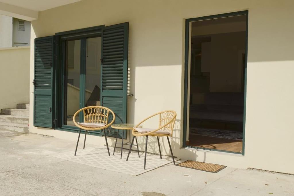 Urban Escape For Two In Kotor Apartment Bagian luar foto
